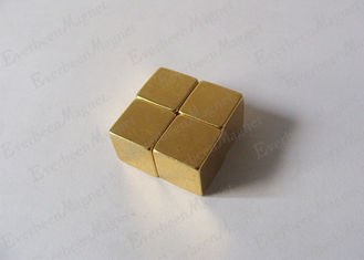 Chiny Cube neodymowe magnesy blokowe pokryte złotem N35 5 * 5 * 5 mm 80 stopni Celsjusza dostawca