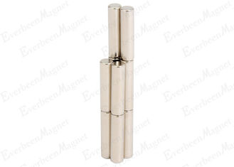 Chiny Spiekane Cylinder NdFeB Stałe Magnesy Powlekane Niklowe 1/8 &amp;quot;Dia X 1/2&amp;quot; Grubość dostawca