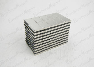 Chiny NdFeB Magnesy Blokowe 20 * 15 * 3 mm, N42 Klasy Super Mocne Magnesy Do Czujników dostawca