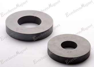 Chiny Pierścienie ceramiczne 8 magnesów magnetycznych, ferrytowych OD 60 mm x ID 32 mm x 10 mm dostawca